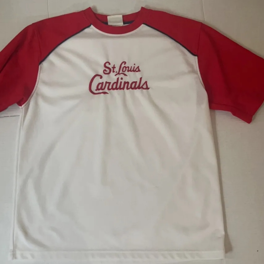 Saint Louis cardinals t-shirt size L